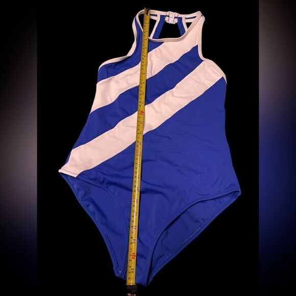 Denizeri Serra On-Piece Size Medium - Picture 7 of 9